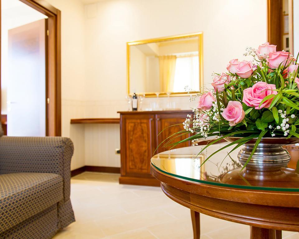 Art Hotel Diamond Naxos Taormina Giardini-Naxos Exterior foto