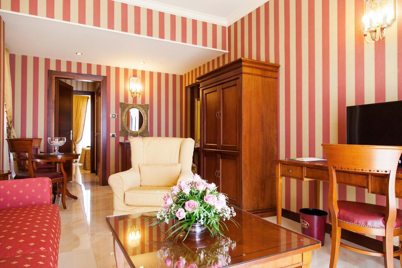Art Hotel Diamond Naxos Taormina Giardini-Naxos Exterior foto